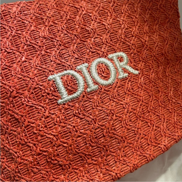 Dior beauty  gift Red Woven small Tote - Picture 9 of 10